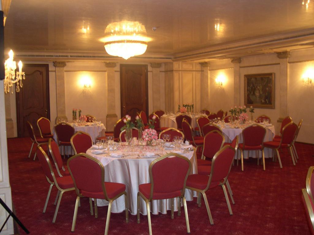 Promenade Hotel Zalqa Екстер'єр фото